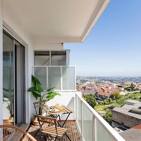 Elegant Studio W/ Ac & Balcony By Lovelystay Porto Exterior photo